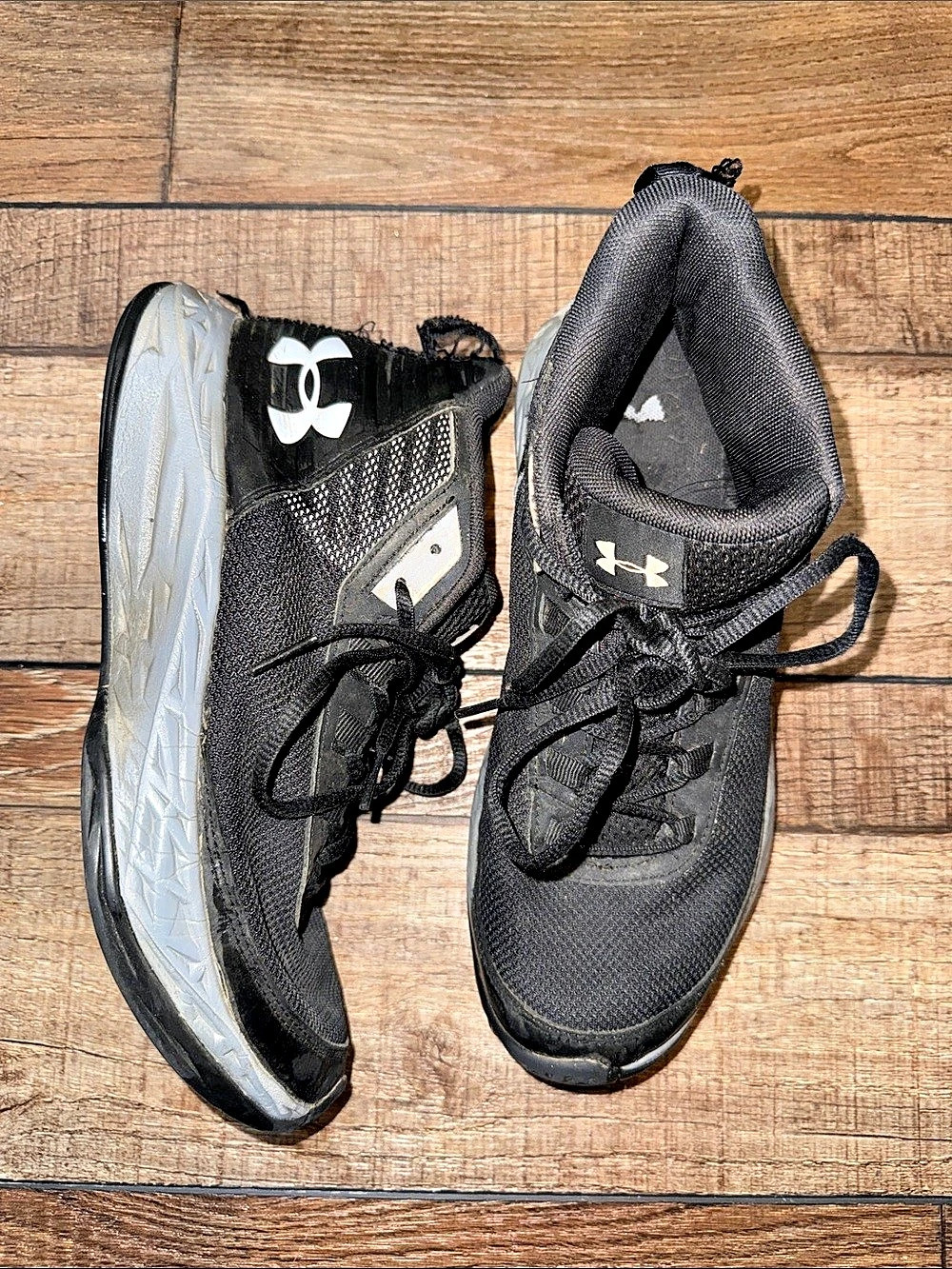 Under Armour Lockdown 7 Athletic Shoes Black & White